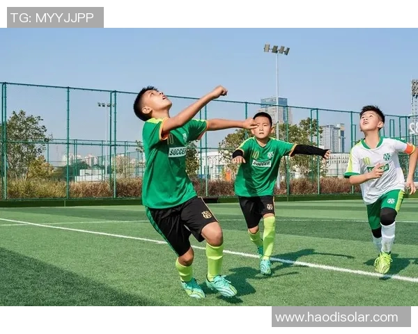 安踏童鞋足球助力孩子们快乐成长，开启足球梦想新篇章